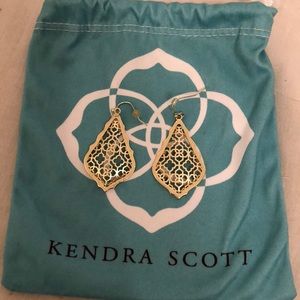 KENDRA SCOTT Addie Gold Earrings